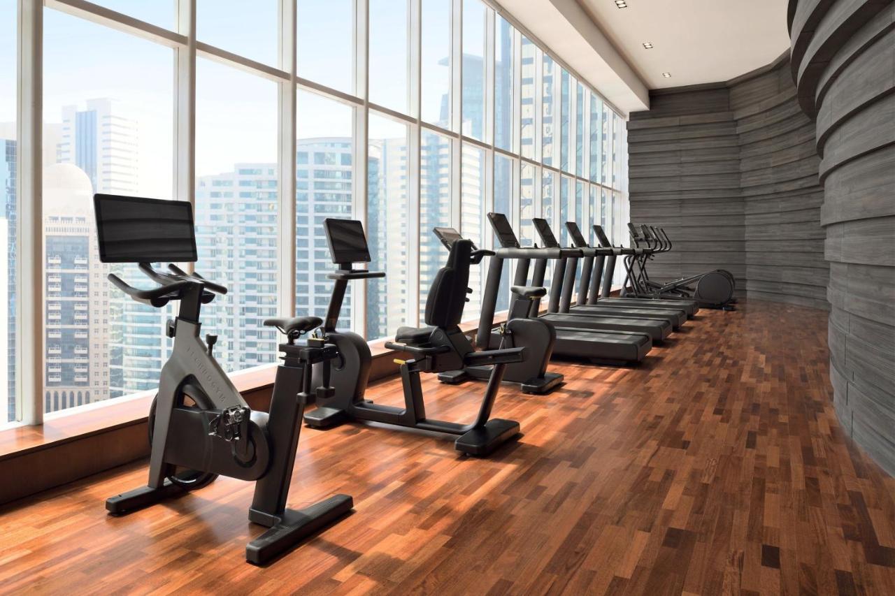 Delta Hotels By Marriott City Center Doha Bagian luar foto 3D rendering of a gym