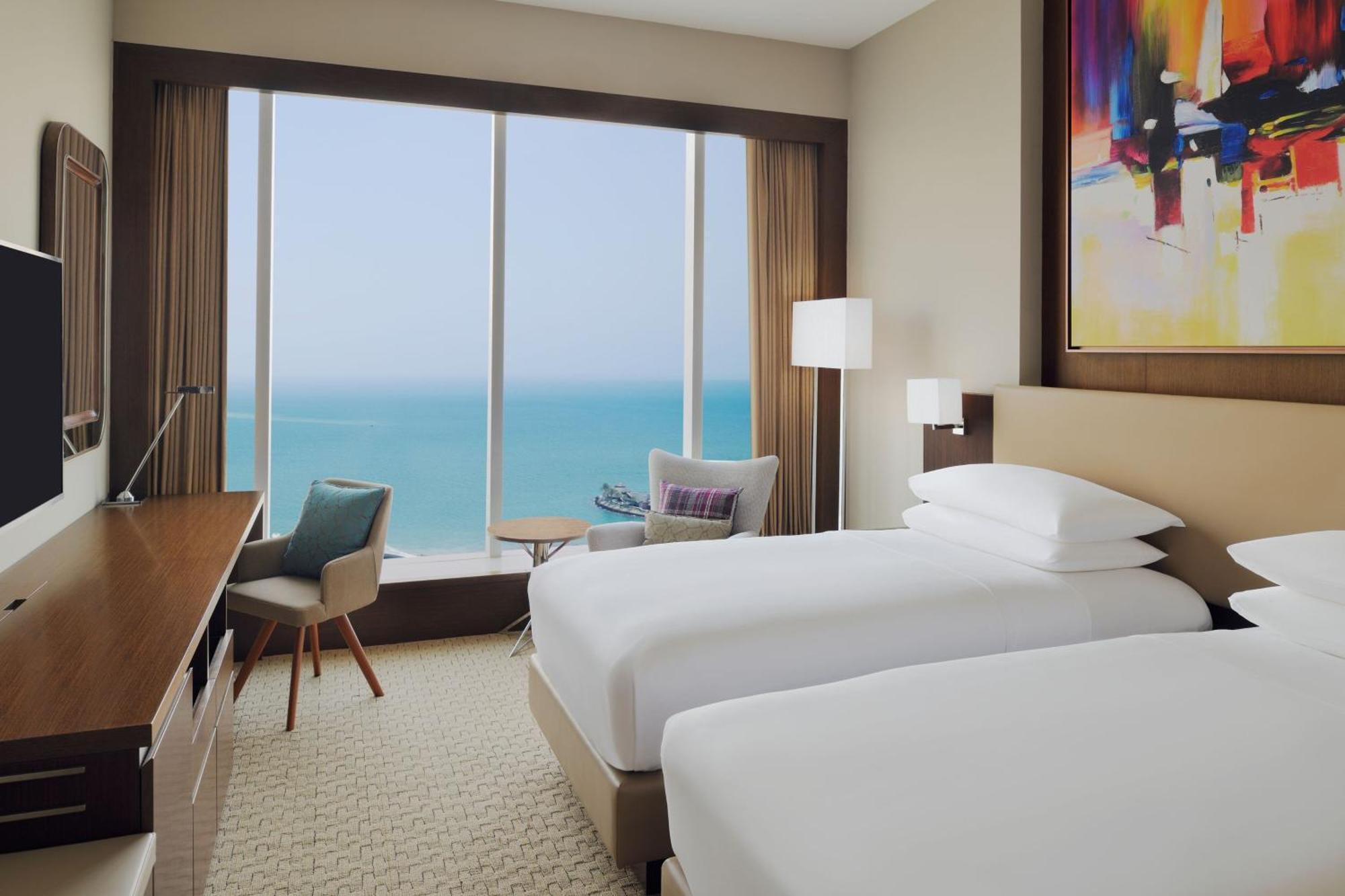 Delta Hotels By Marriott City Center Doha Bagian luar foto Deluxe Room